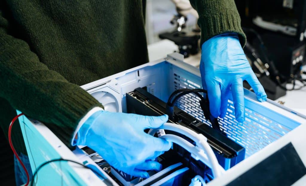 Liquid Cooling System for GPU: Complete Insight to Better Performance 3 Step-by-Step Installation of Liquid Cooling System for GPU